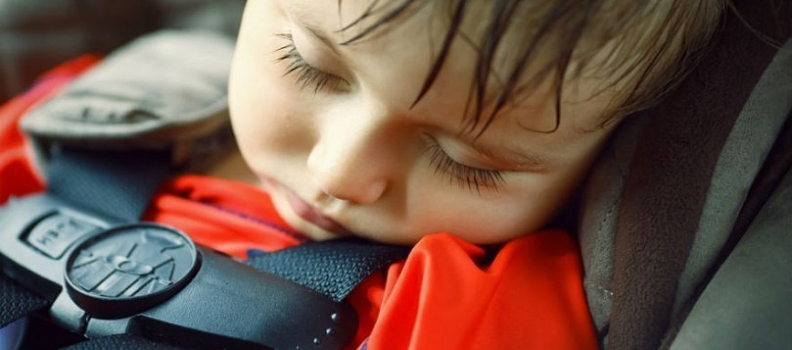 Couple arrested after child left in hot car while they ate at restaurant